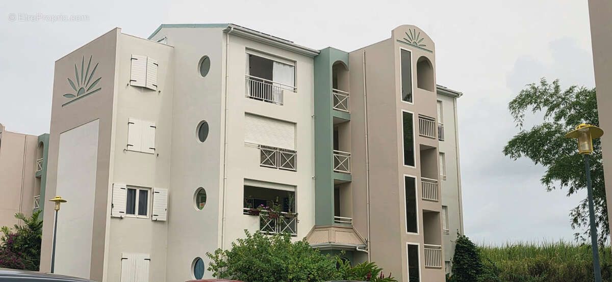 Appartement à BAIE-MAHAULT