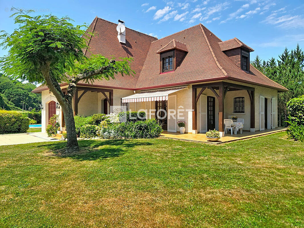 Maison à LAGOR