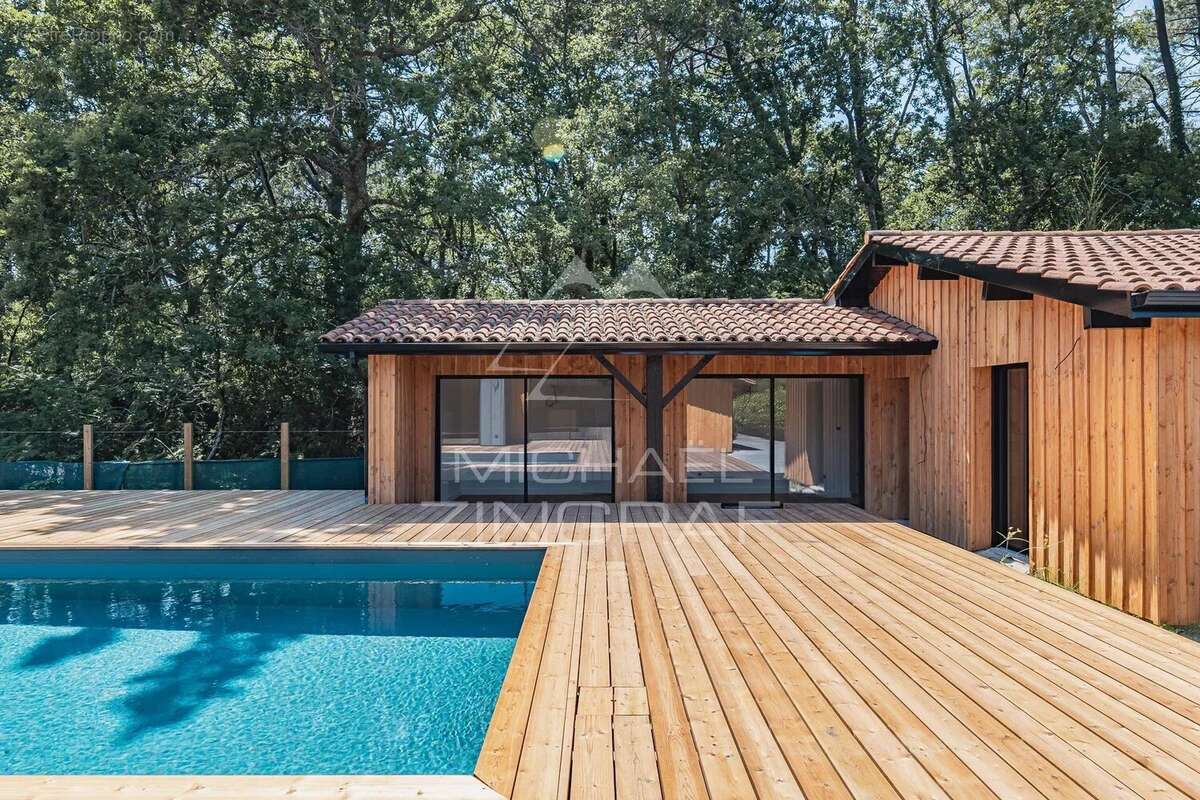 Maison à GUJAN-MESTRAS