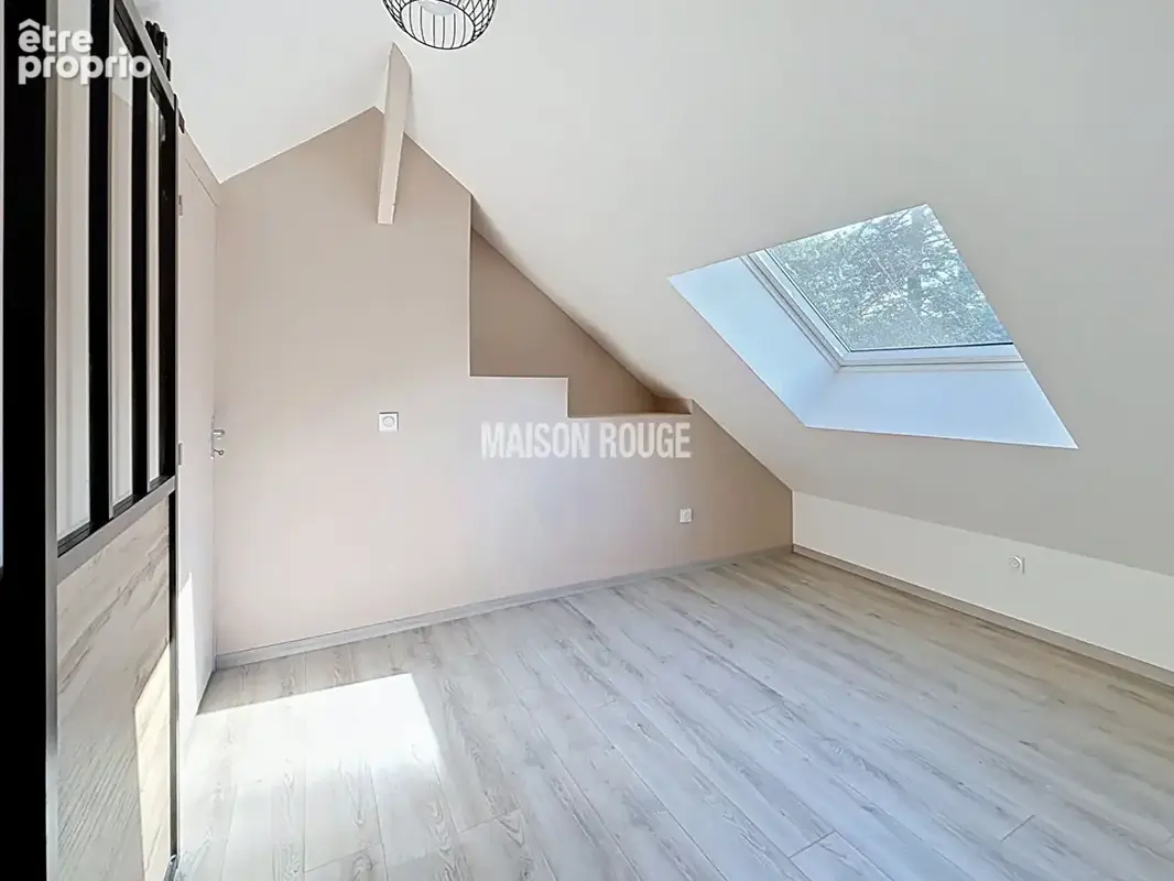 Maison rénovée lumineuse avec terrain entièrement constructible de 1 035 m² à Plouër-sur-Rance - photo 11