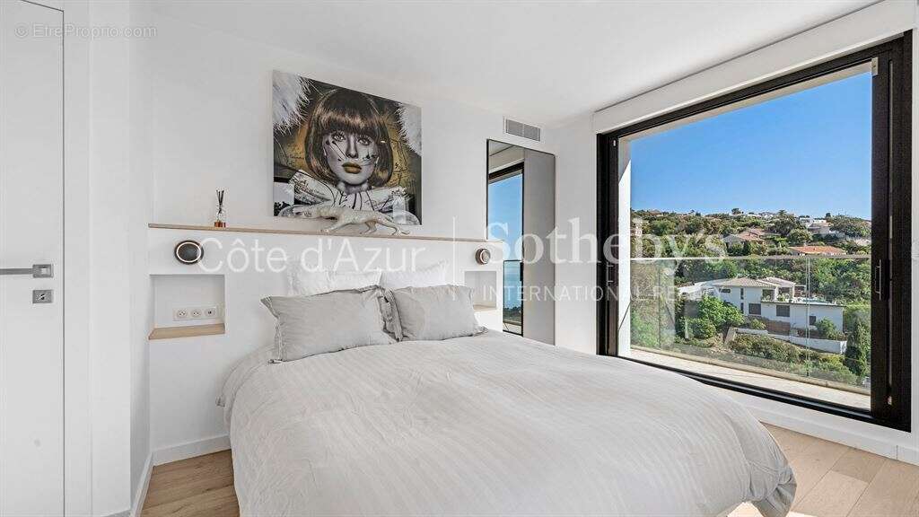 Exclusivité villa de luxe aux Issambres avec panorama Méditerranée - photo 7