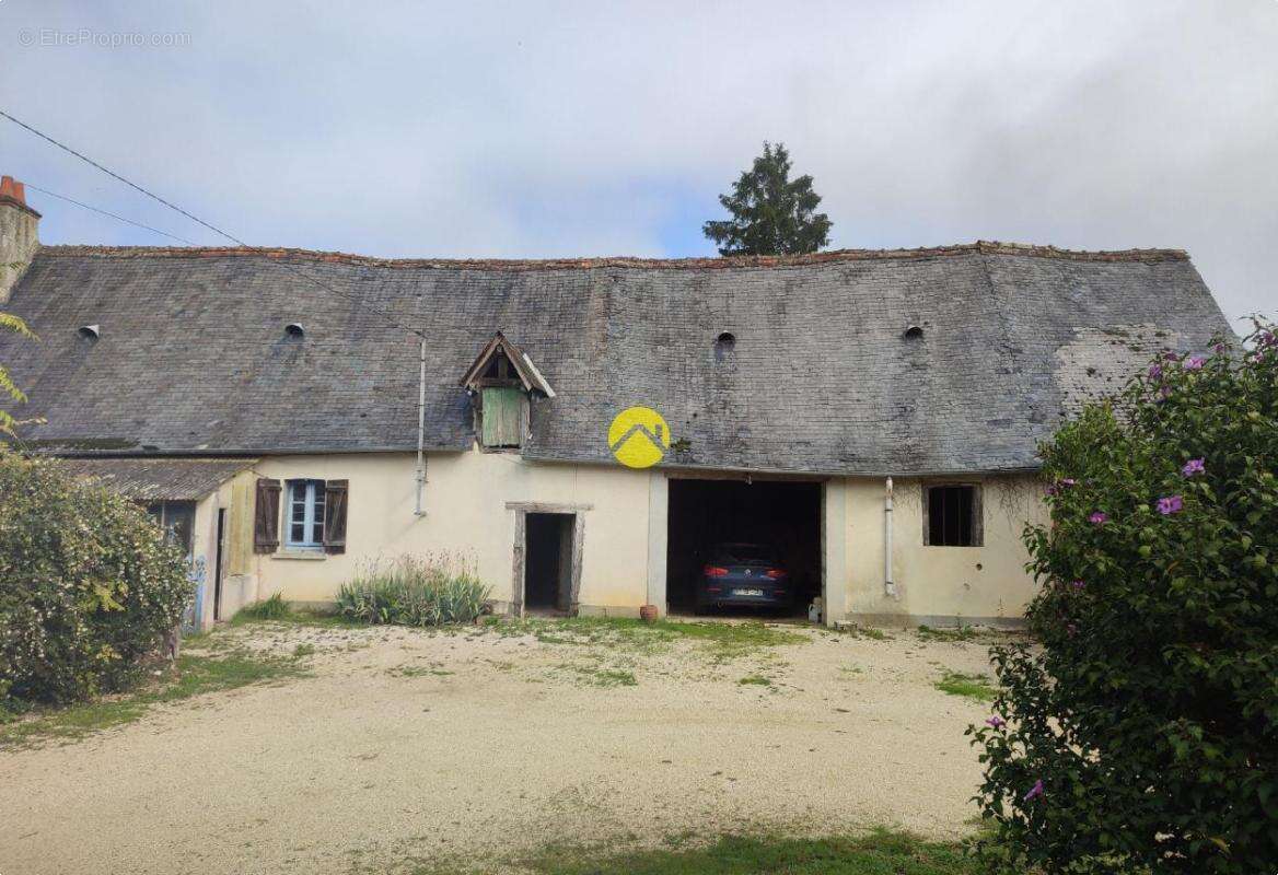 Maison à SAINT-MARTIN-D'AUXIGNY