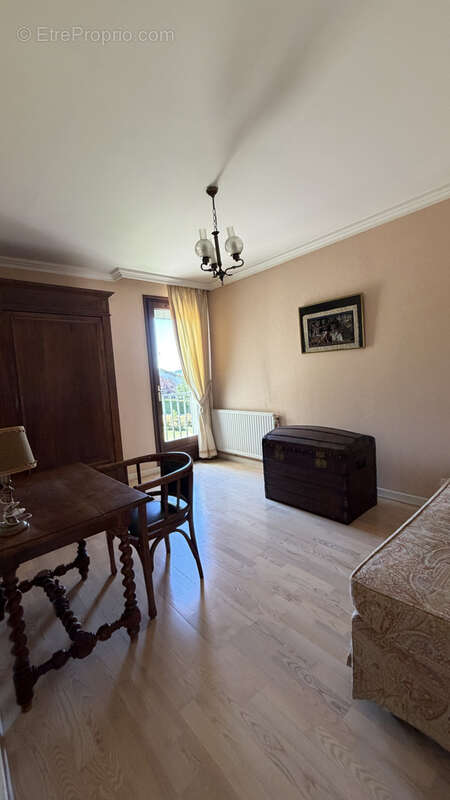 Appartement à ROCHE-LA-MOLIERE