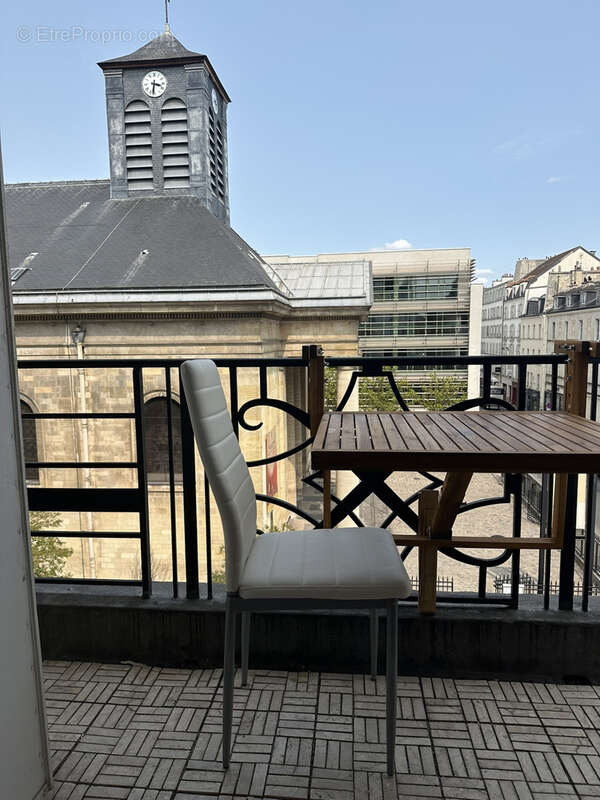 Appartement à PARIS-7E