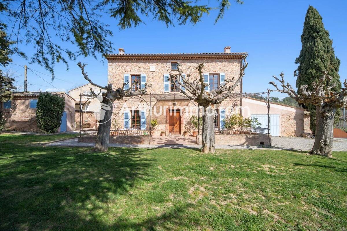 Maison à LE CANNET-DES-MAURES