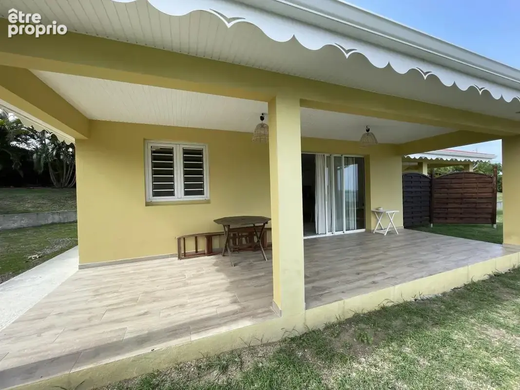 Maison 140 m² à vendre à Le Robert (97231) - photo 2