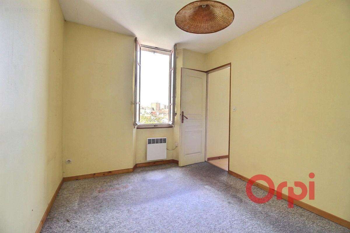 Appartement à MARSEILLE-7E