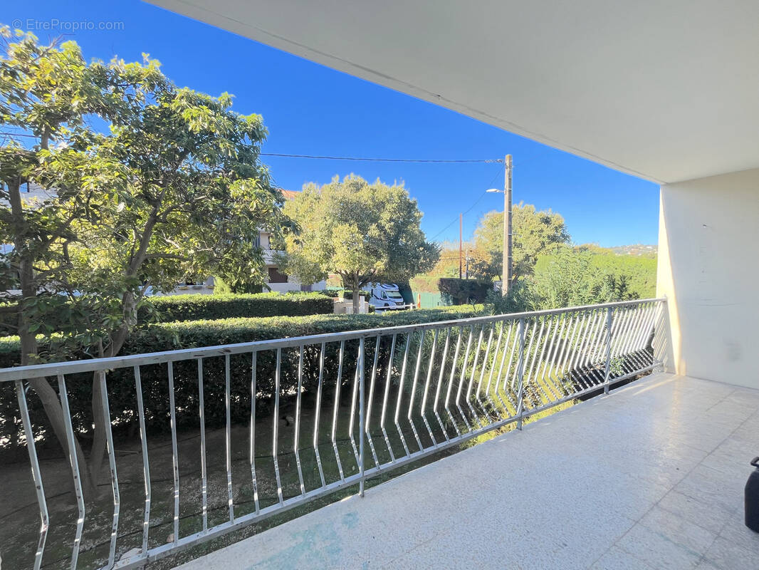 Appartement à SIX-FOURS-LES-PLAGES