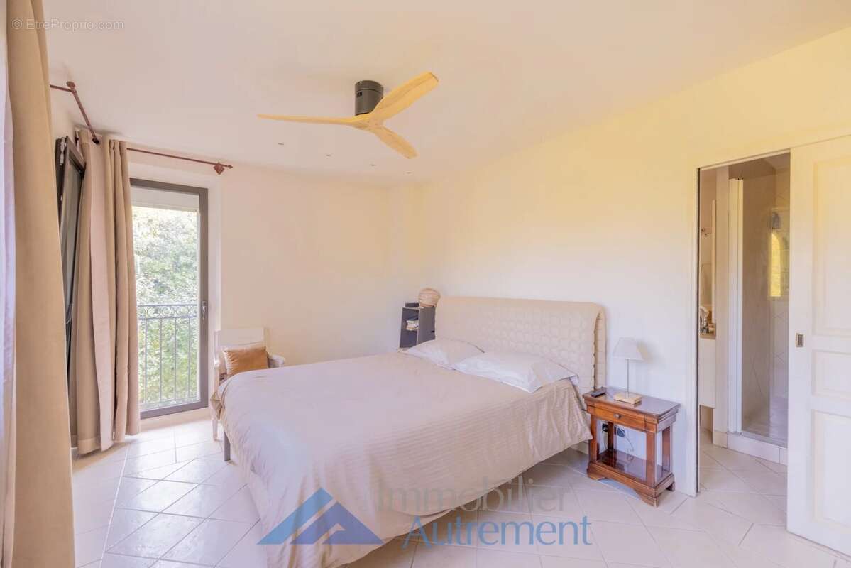 Maison à LE THOLONET