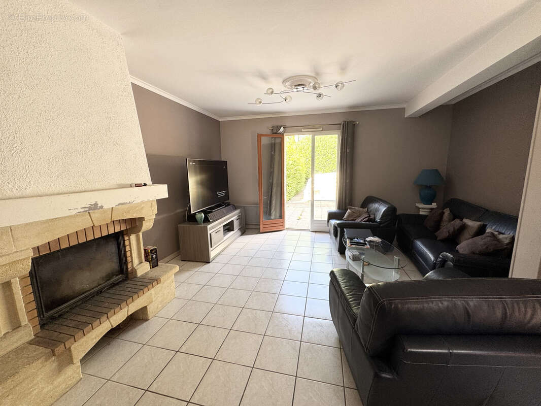 Maison à SOYE-EN-SEPTAINE