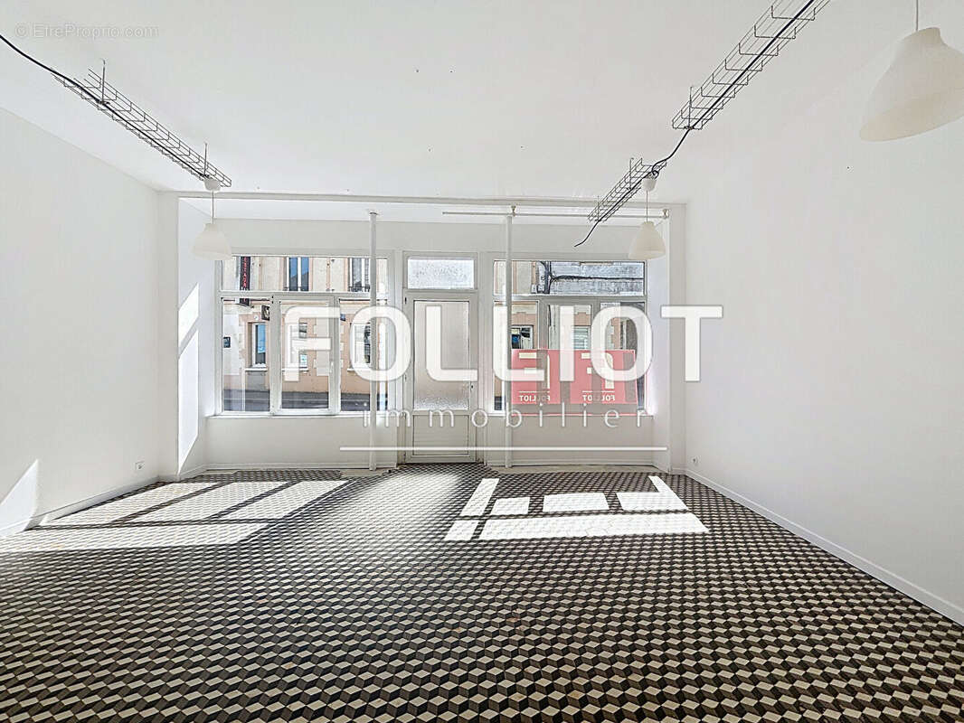 A vendre  Immeuble Caumont L Evente - photo 9