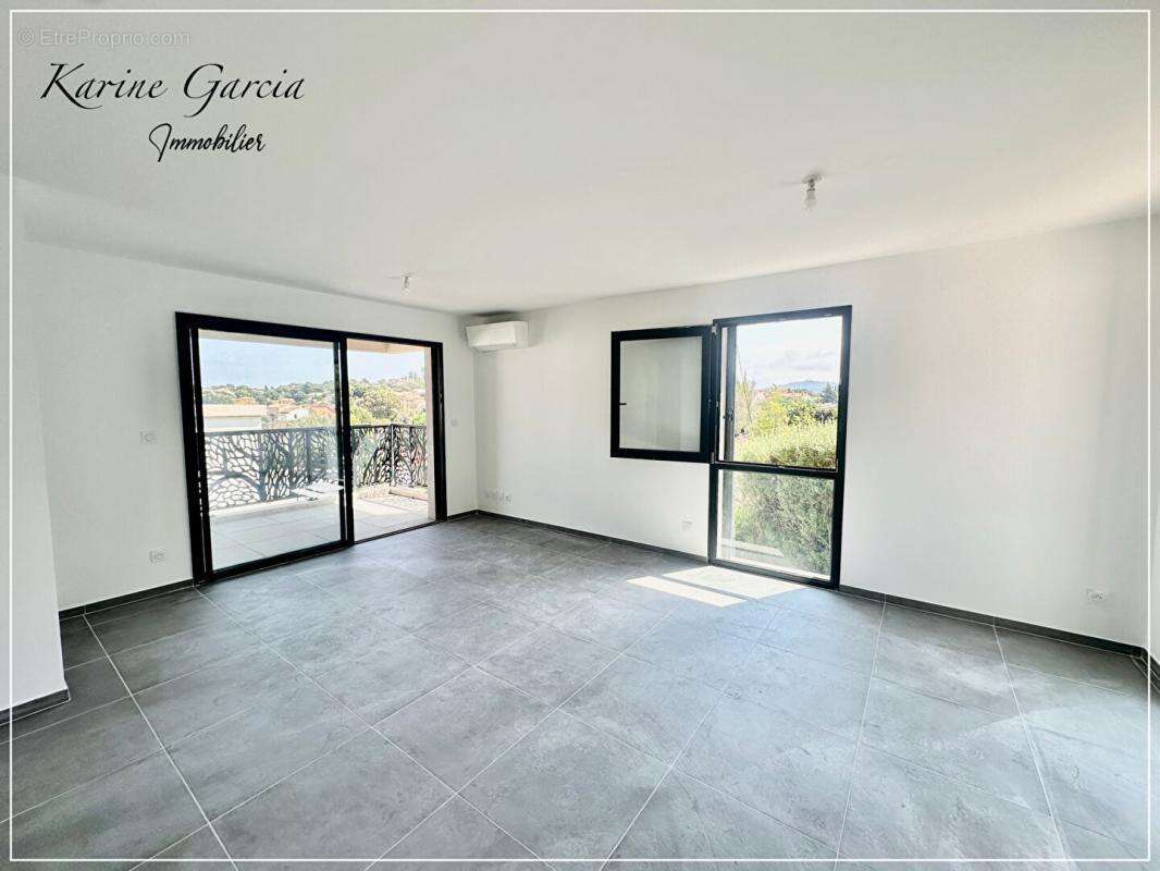 Appartement à SIX-FOURS-LES-PLAGES