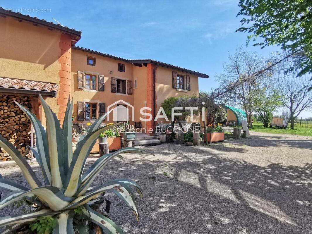 Photo 1 - Maison à REVEL-TOURDAN