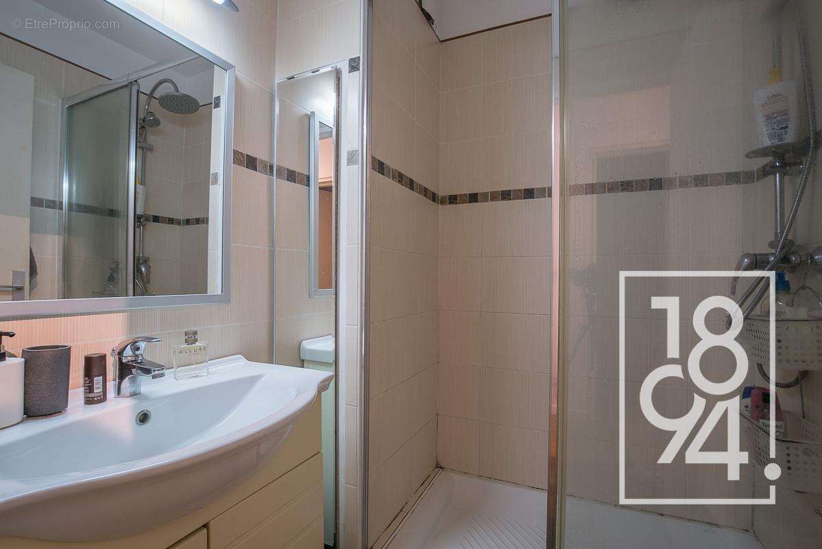 Appartement à MARSEILLE-9E