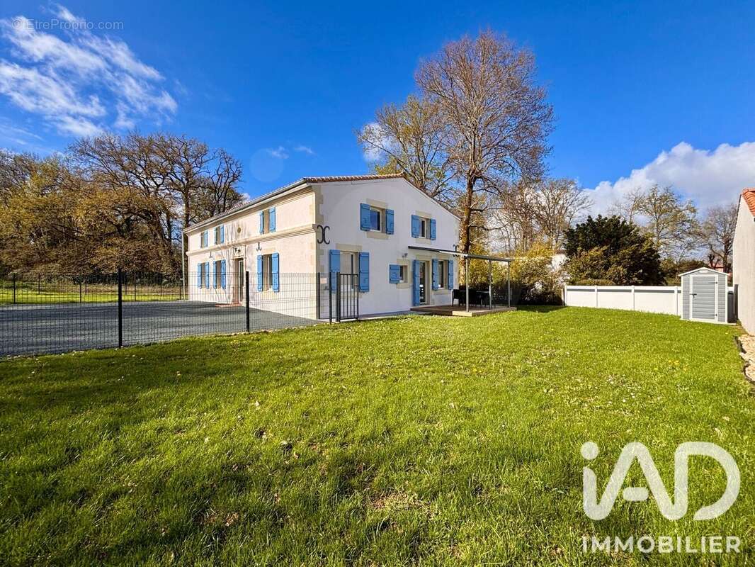 Photo 4 - Maison à MEDIS