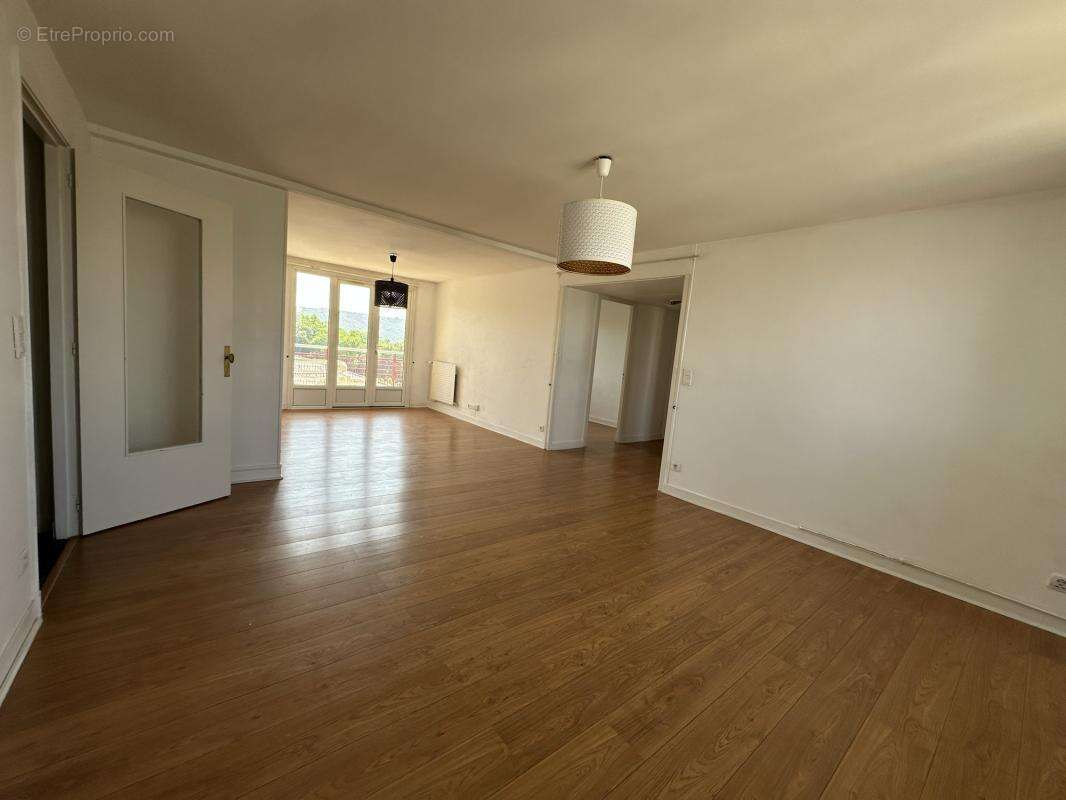 Appartement à SOTTEVILLE-LES-ROUEN