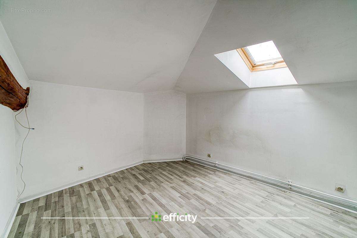 Appartement à VILLETTE-D'ANTHON