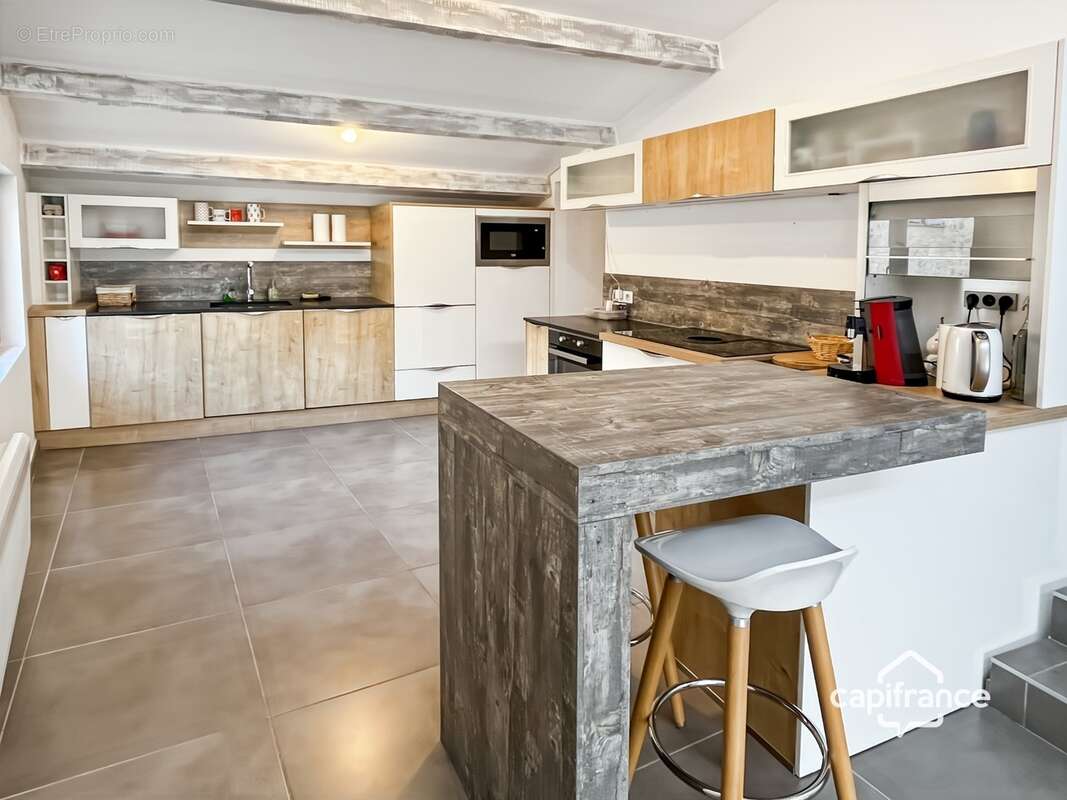 Appartement de charme 4 pièces avec terrasses et vue exceptionnelle à FAYENCE (83) - photo 5