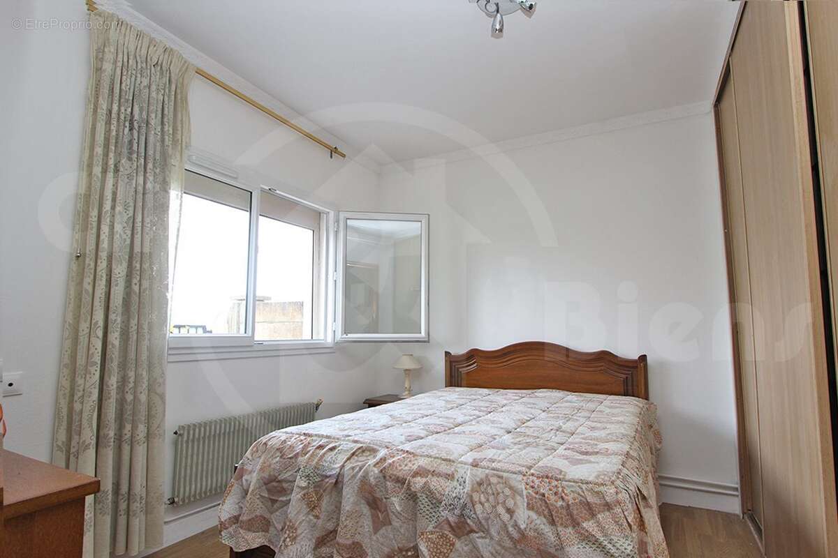 Maison à SAINT-CYR-L'ECOLE