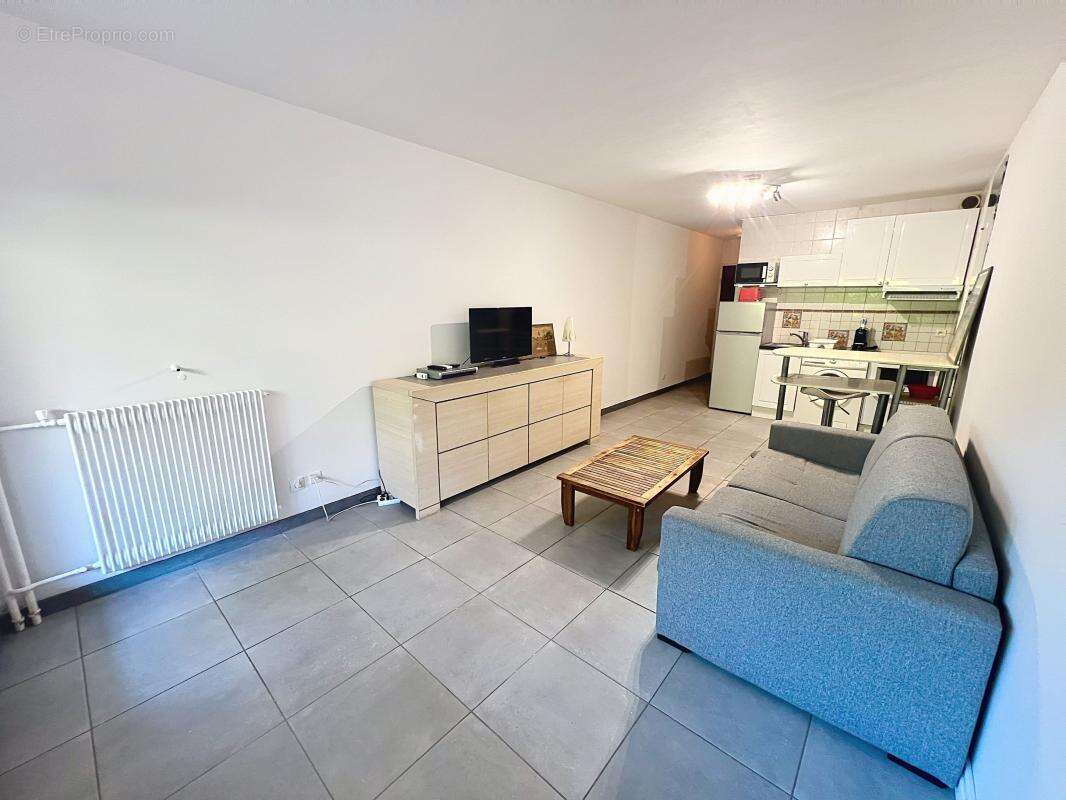 Studio en rez-de-terrasse proche plages et commerces - photo 6
