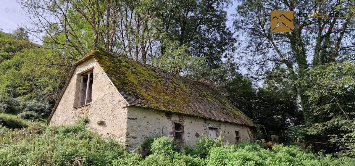 Maison à BERBERUST-LIAS