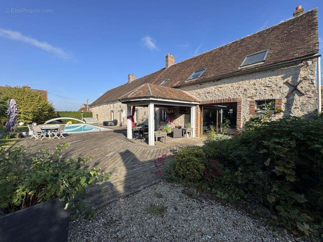 Maison à MERINVILLE