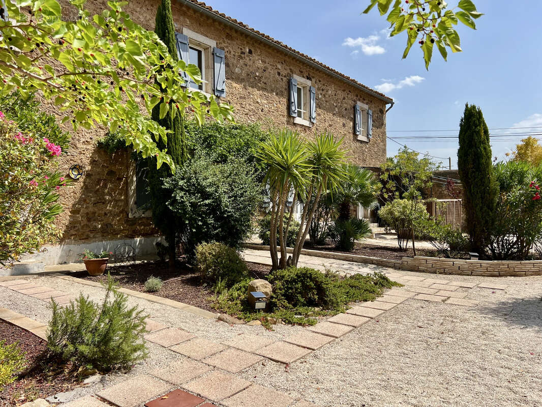 Maison à BOUTENAC