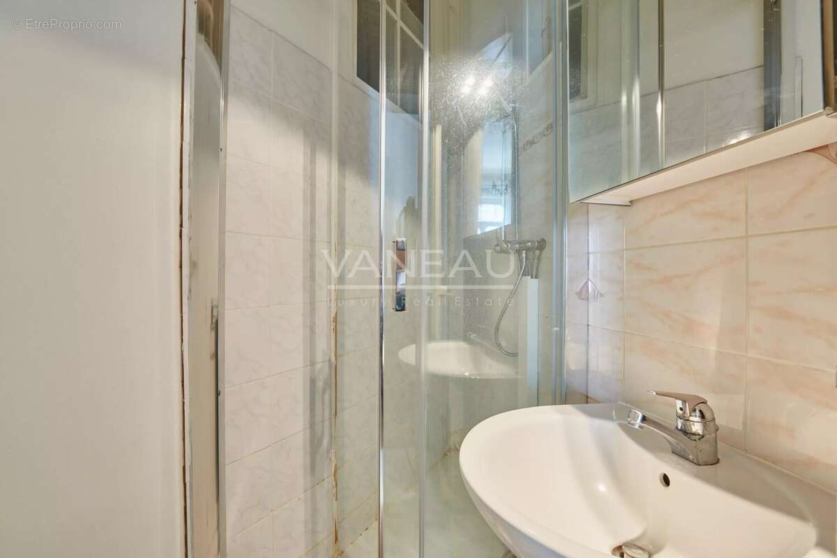 Appartement à PARIS-9E