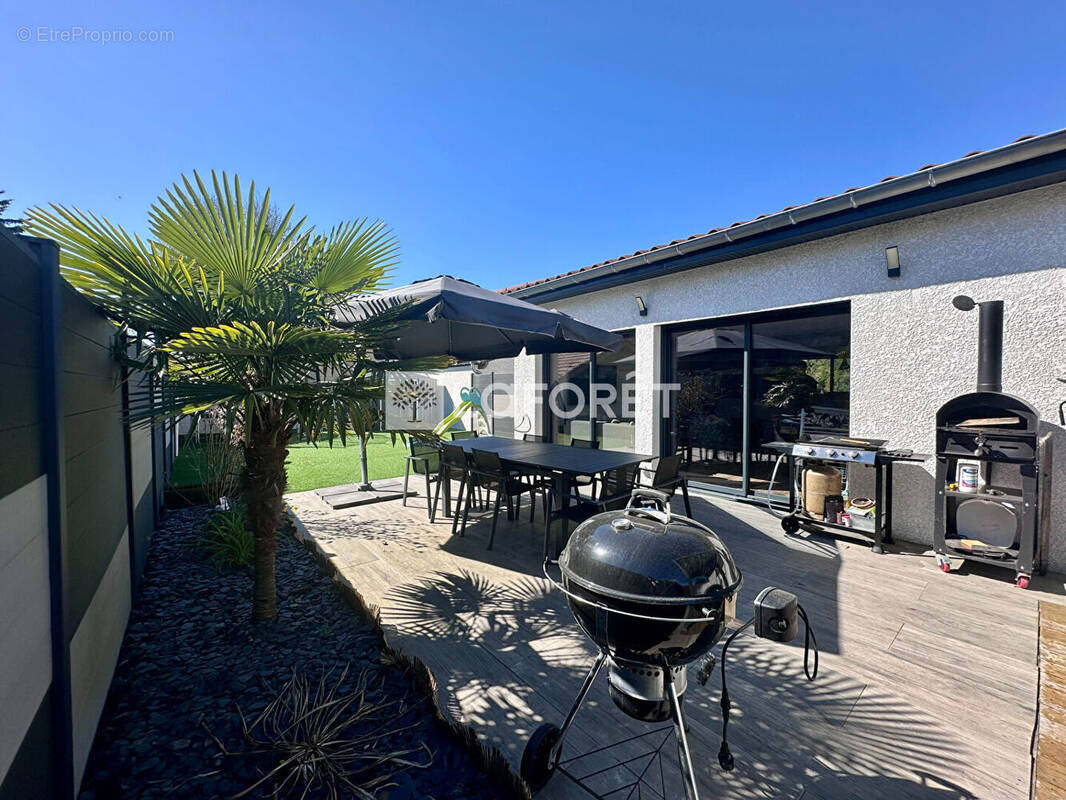 Maison à CHATILLON-SUR-CHALARONNE