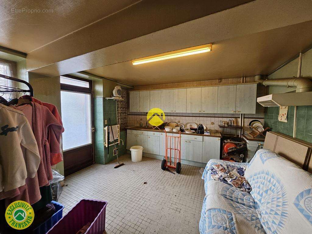 Maison à JUSSY-LE-CHAUDRIER