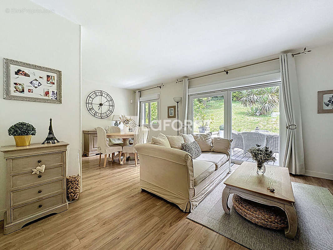 Maison à CHAMPIGNY-SUR-MARNE