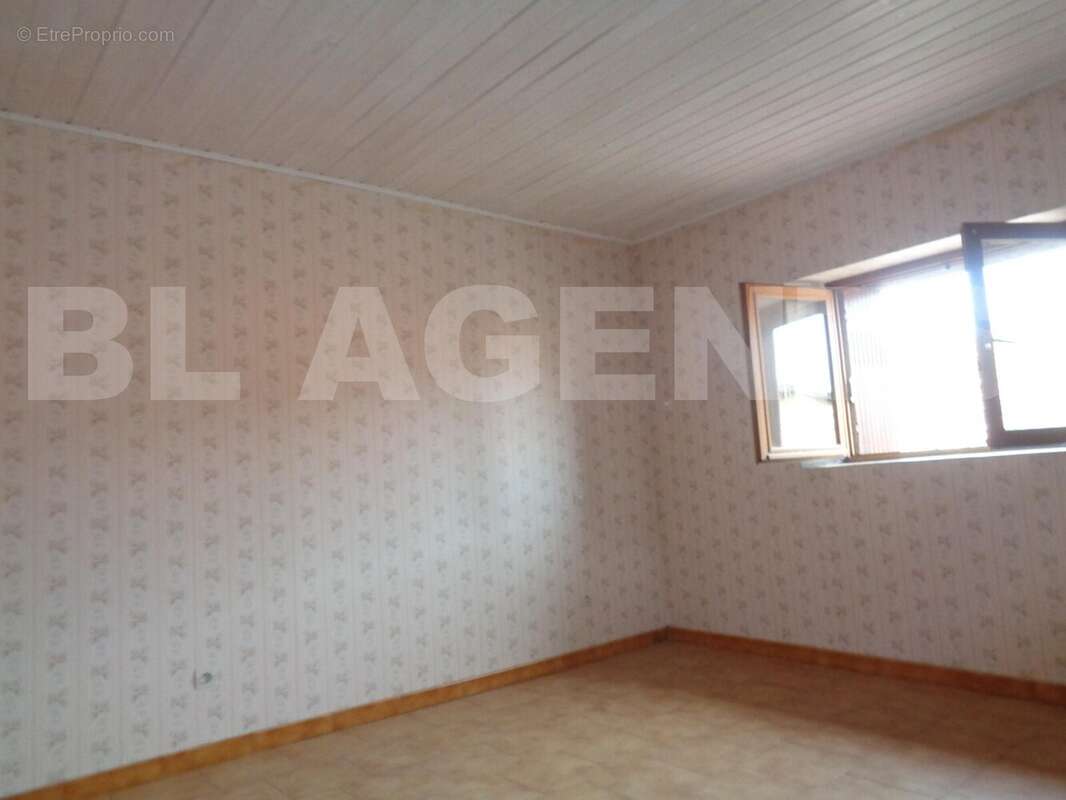 DSC03981 - Maison à LARRAZET