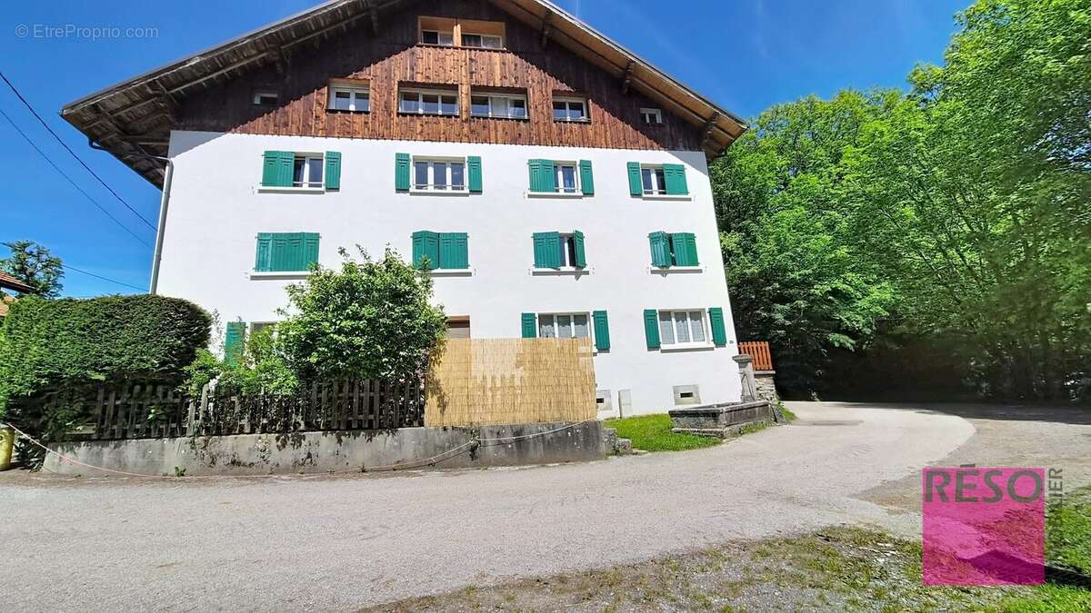 Appartement à HABERE-LULLIN