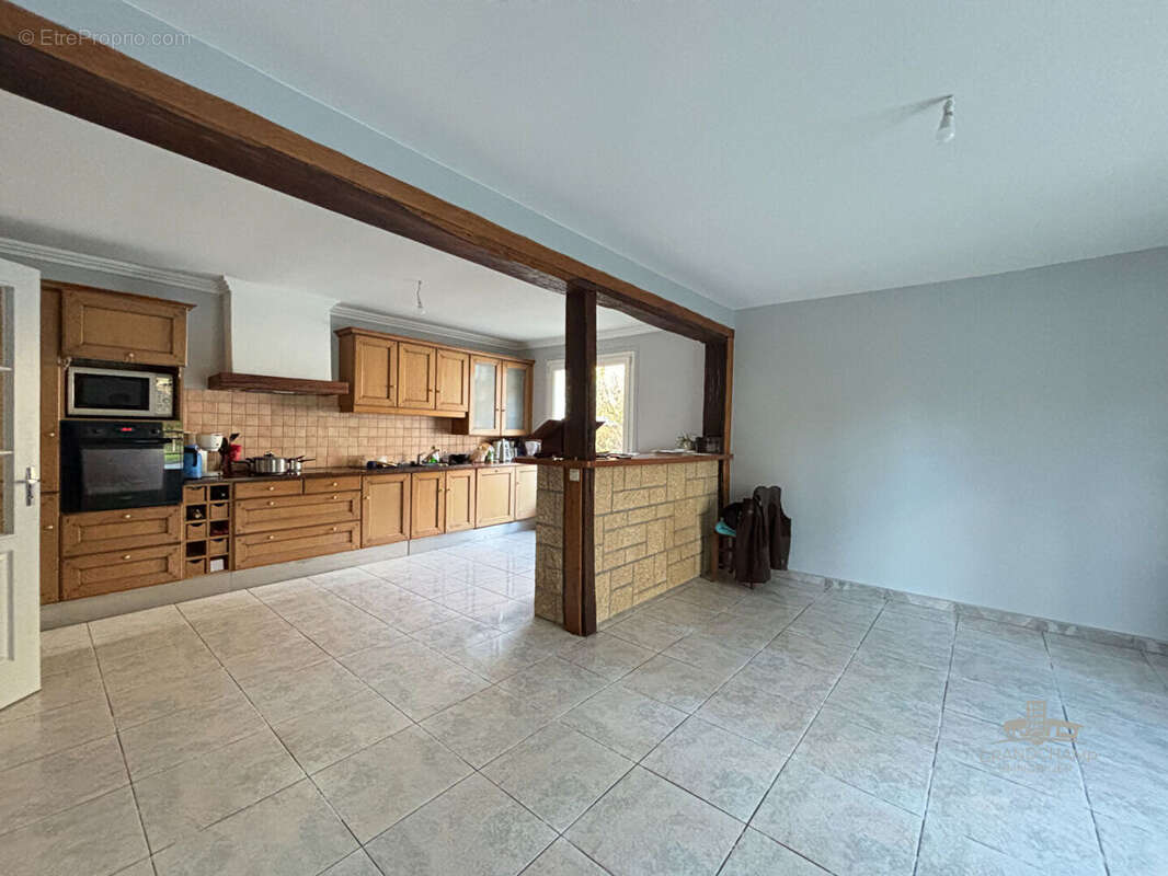 HERIC - 5 Chambres - photo 4