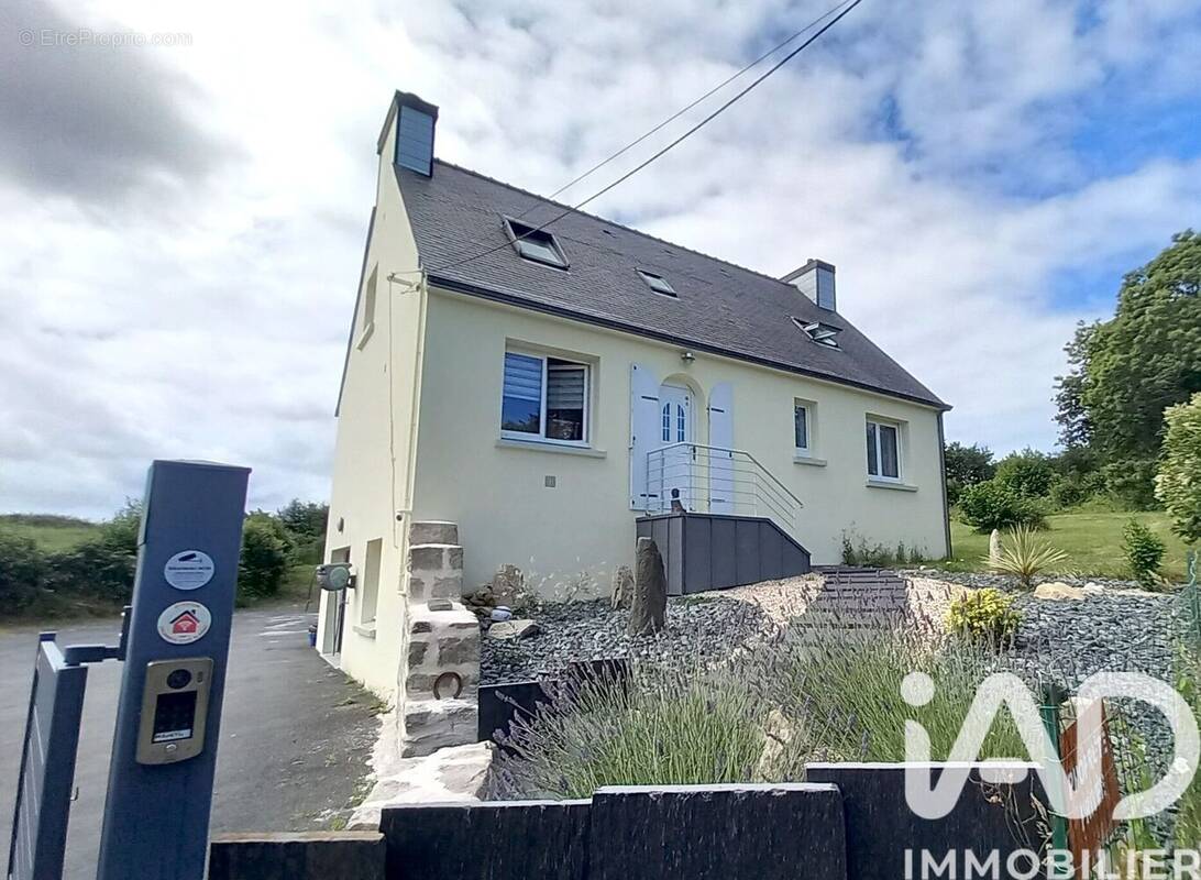 Photo 1 - Maison à PLOMELIN