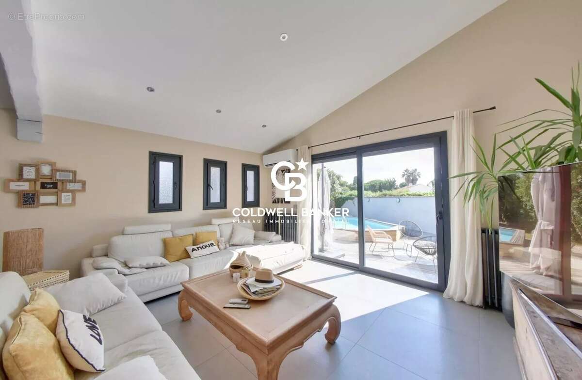 Maison à SAINT-CYPRIEN