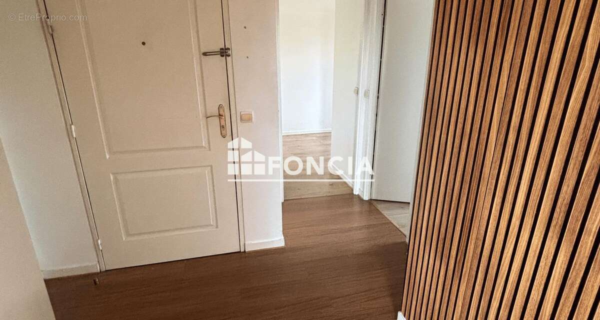 Appartement à MORANGIS