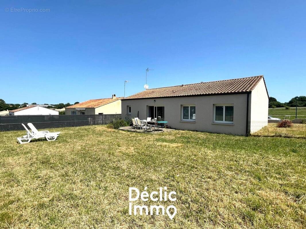 Maison à LE CHAMP-SAINT-PERE