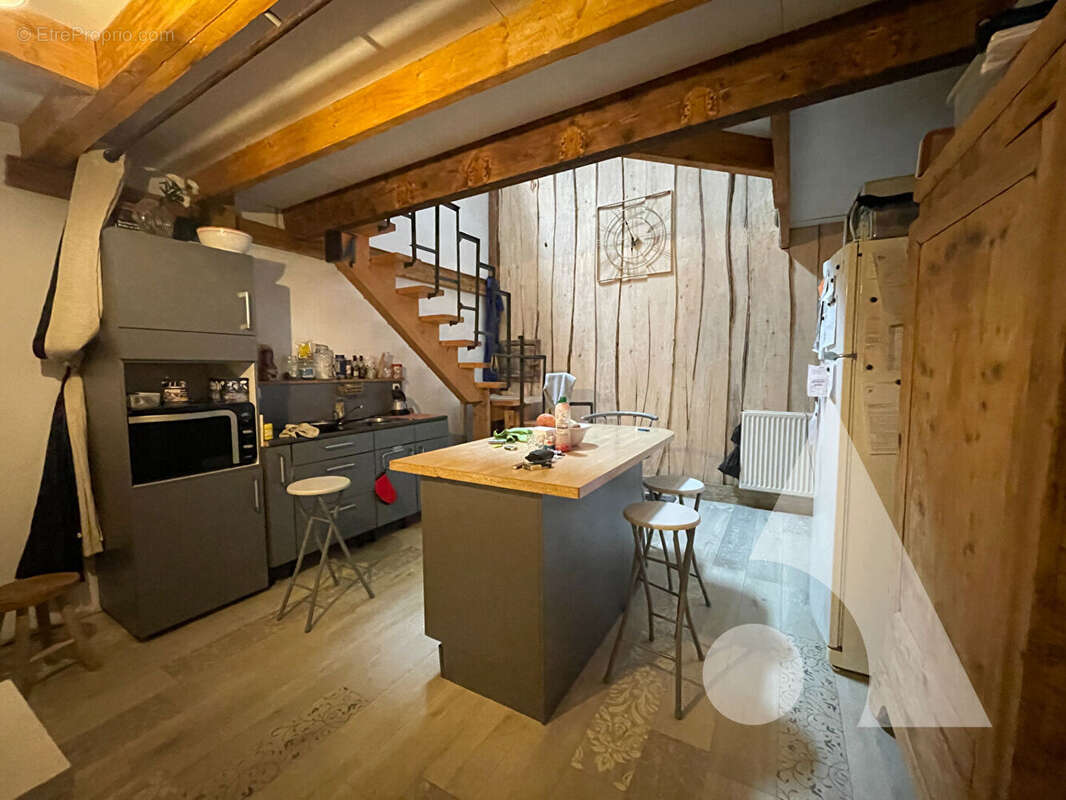 Maison à ROCHEFORT-SUR-NENON