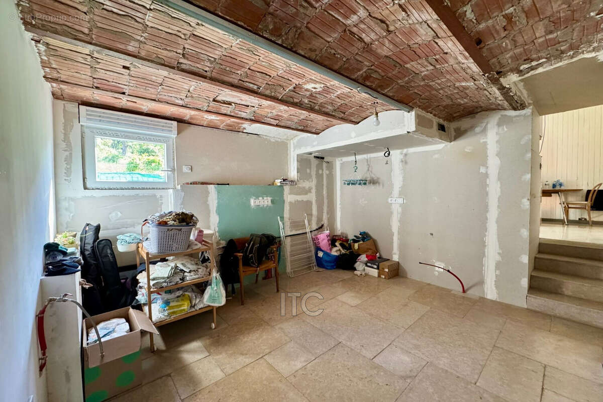 Maison à LA BOUILLADISSE