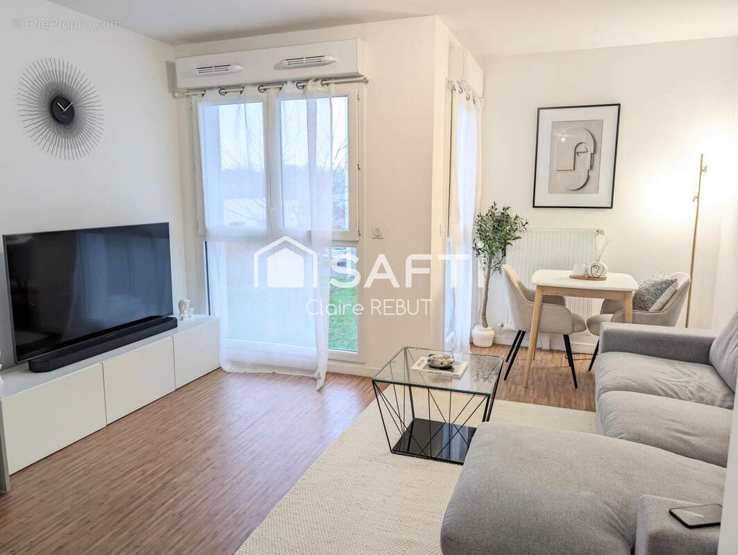 Photo 4 - Appartement à LIVRY-GARGAN