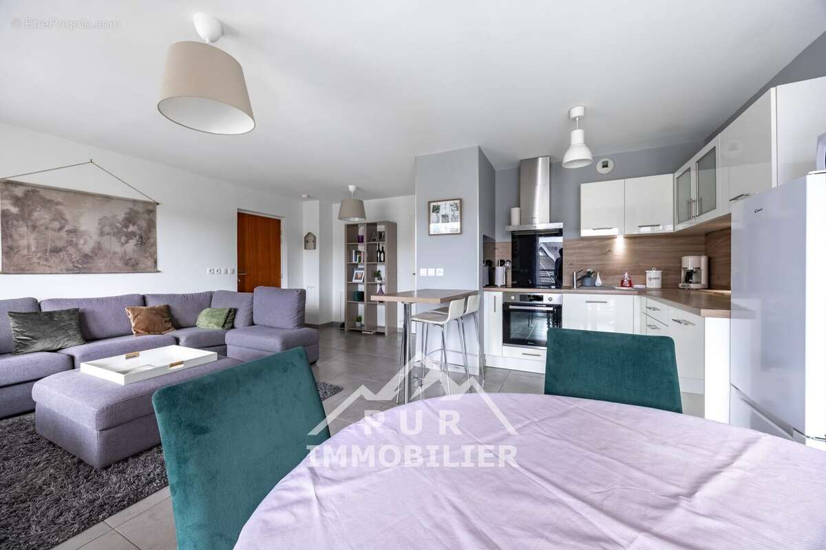 Appartement à VETRAZ-MONTHOUX