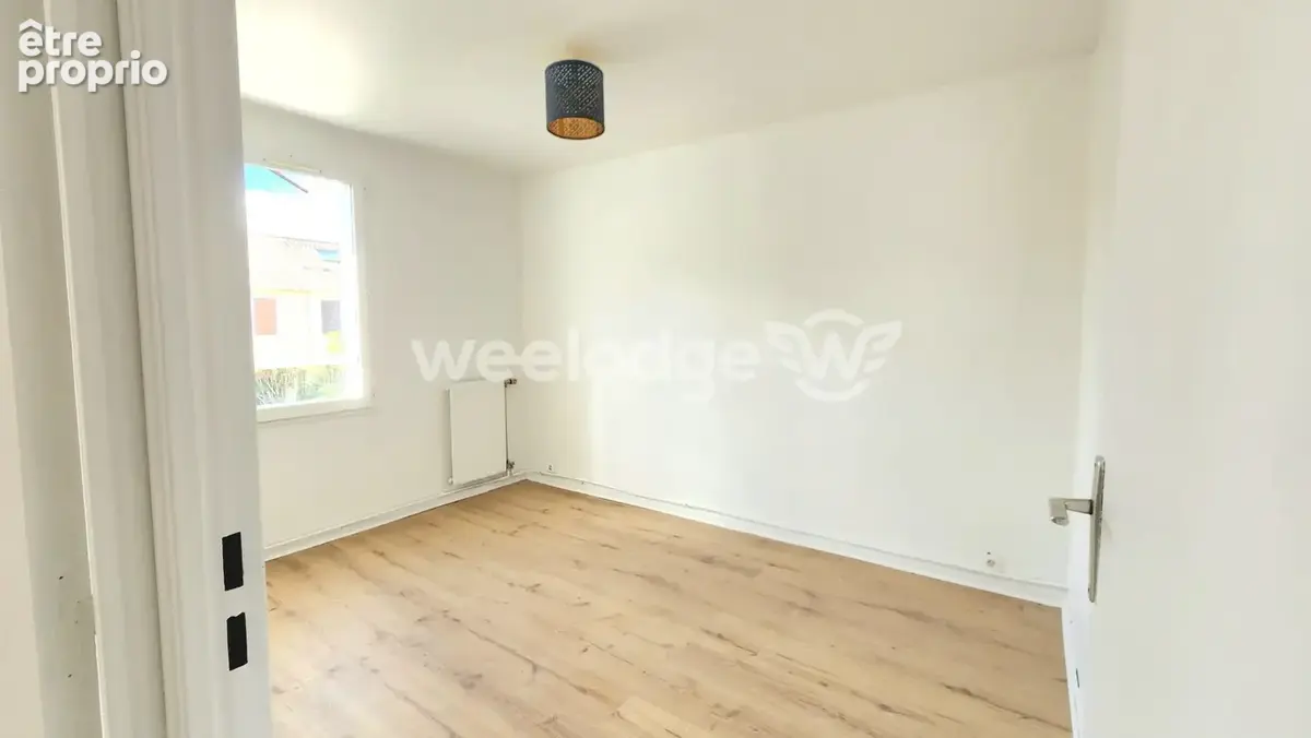 Maison 5 pièces 93 m² à vendre à Plaisir (78370) - photo 9