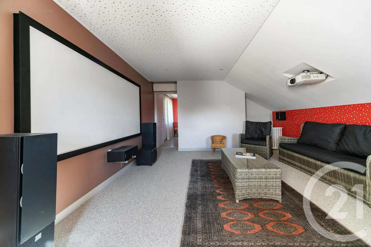 Maison à BELLERIVE-SUR-ALLIER