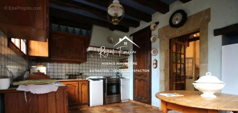 Maison à LE GRAND-PRESSIGNY