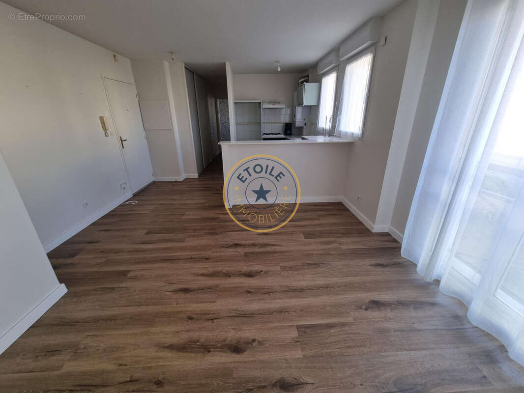 Appartement à LES PONTS-DE-CE
