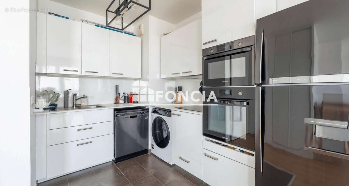 Appartement à GENNEVILLIERS