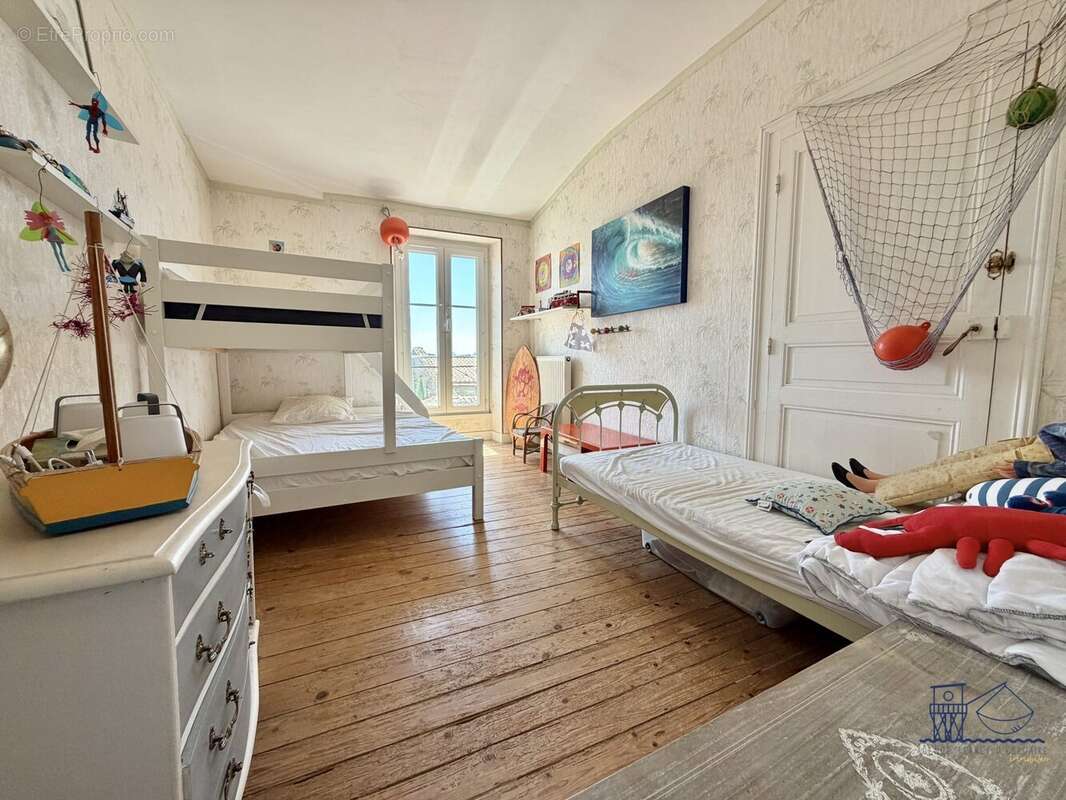 Maison 105 m² à Saint-Fort-Sur-Gironde  - photo 9