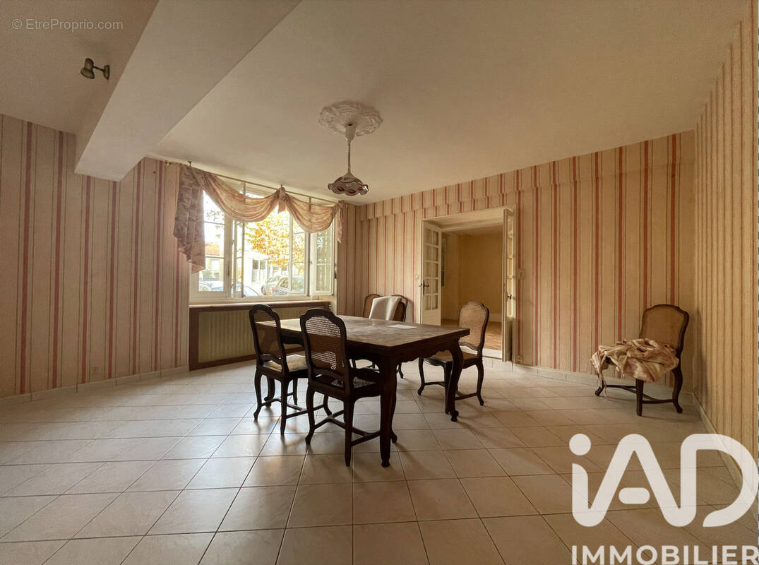 Photo 1 - Maison à ANCY-LE-FRANC
