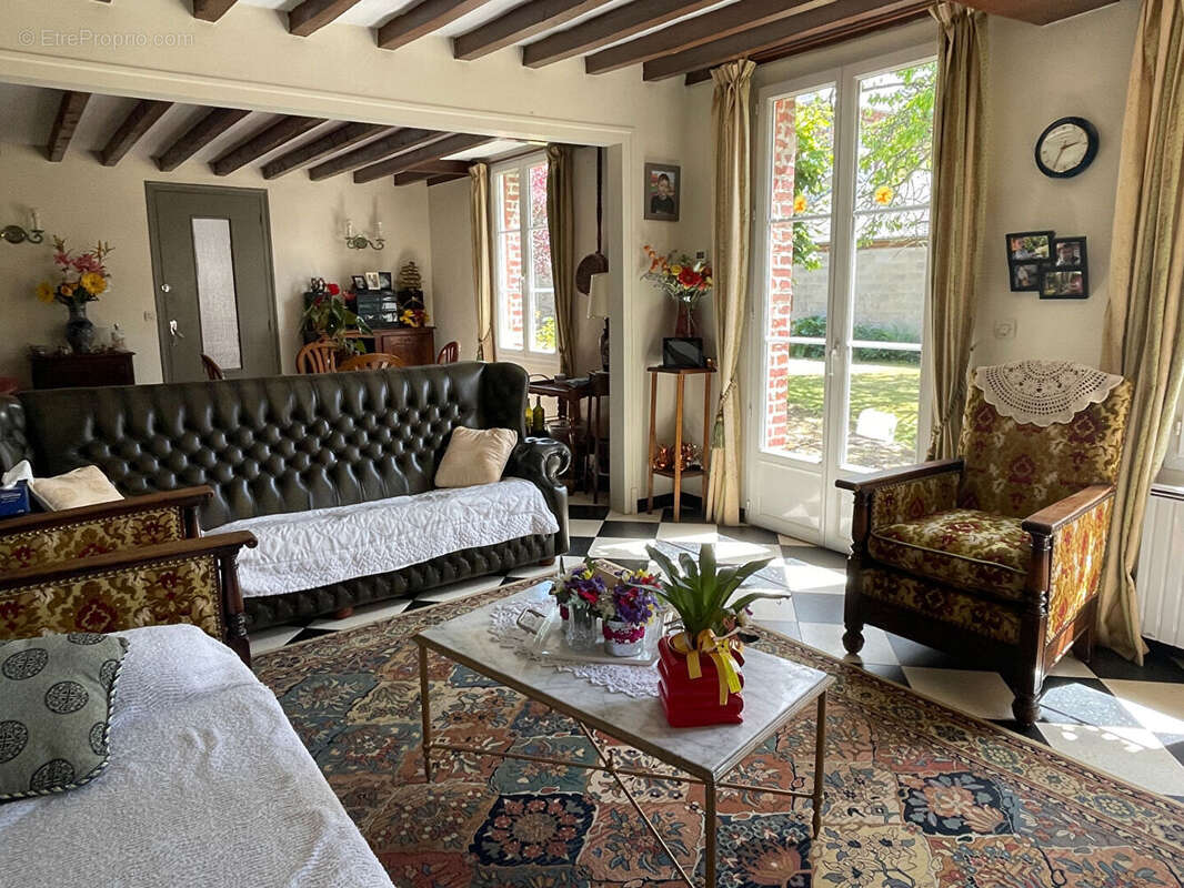 Maison à SAINTE-GENEVIEVE